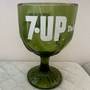 Vintage 7-Up The Uncola Glass Goblet green collectible 70’s